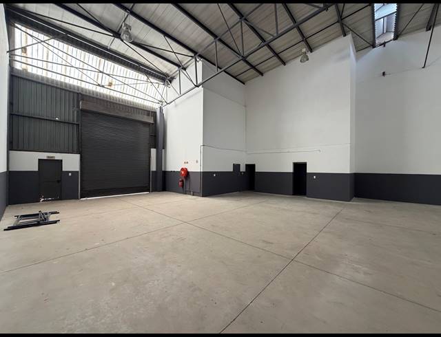 771M² WAREHOUSE TO LET IN RANDJESPARK